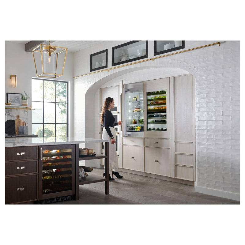 Monogram 30-inch Bottom Freezer Refrigerator with a Convertible Drawer ZIK303NPPII IMAGE 18